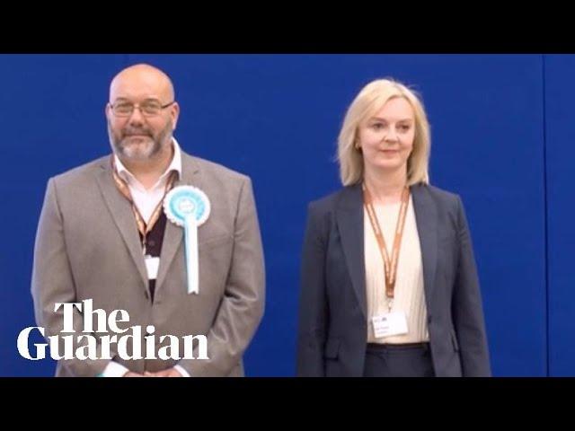 Moment former Tory prime minister Liz Truss loses her seat to Labour