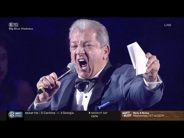 Bruce Buffer Introduces the Wildcats at Big Blue Madness!