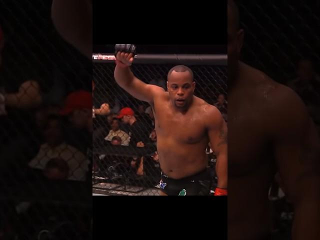 Daniel Cormier teaches how to hurt your opponent 