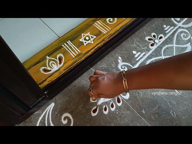 Easy border rangoli designs | Sravanamasam muggulu | Friday kolam | Lotus rangoli | Door rangoli