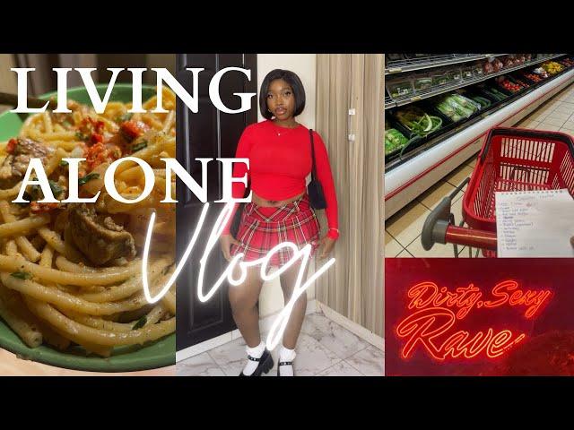 A NEW TATTOO, Work-life-balance, Dirty sexy rave and cooking again// LIVING ALONE VLOG 29