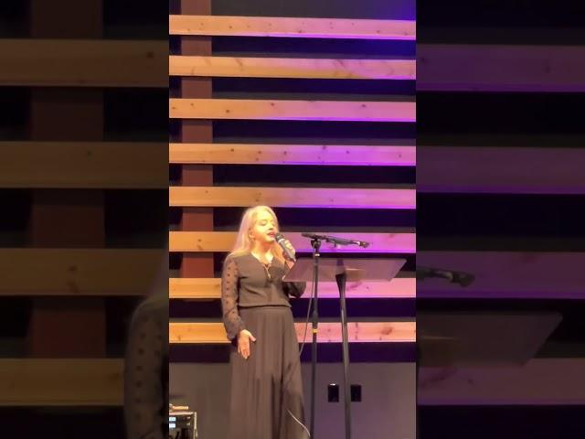 Jessica Foster -singing Great is thy Faithfulness at Alice’s Celebration of Life