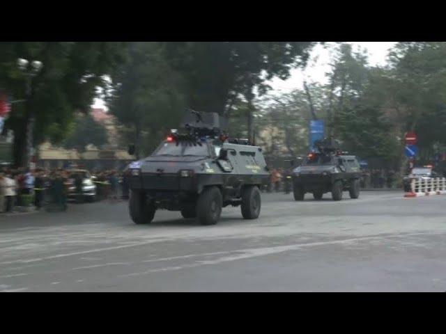 Kim Jong Un convoy arrives in Hanoi for Trump summit