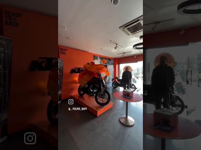 Delivery of Ktm Duke 250 ebony black #ktmduke250 #duke250 #duke250ebonyblack #automobile#trending