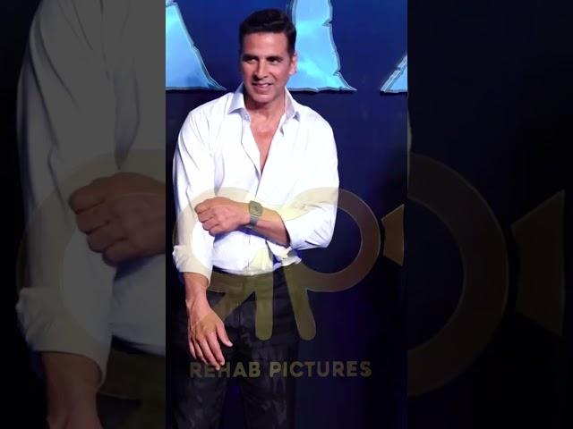 AKSHAY KUMAR SPECIAL SCREENING OF THE BIGGEST FILM OF THE DECADE JAMES CAMERON AVATAR THE WAY OF WAT