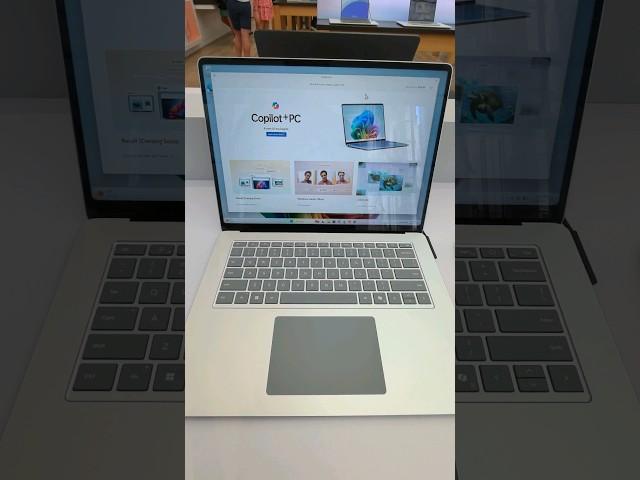 ¿La Macbook Killer o la Macbook Copy? #surface #surfacecopilot #copilot #microsoft #macbook