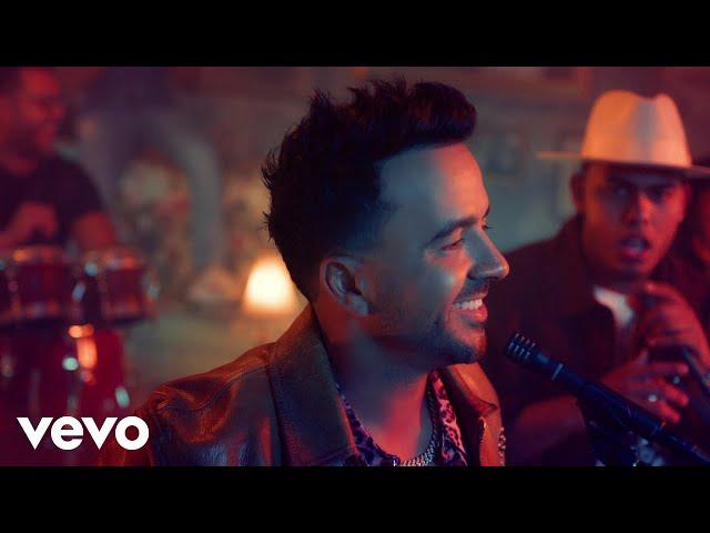 Luis Fonsi, Myke Towers - Bésame (Official Video)