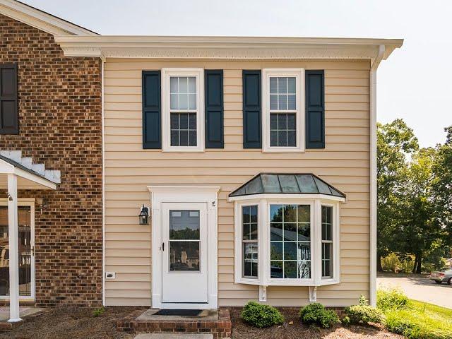 Townhouse For Sale in Greensboro - 915 Shelby Dr Unit E in Georgetown Square