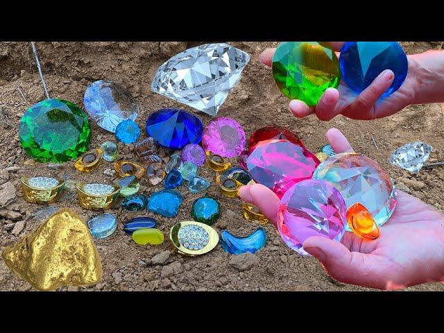 Moment of finding treasure full of diamond, gold and jewels treasure hunting using digging tool