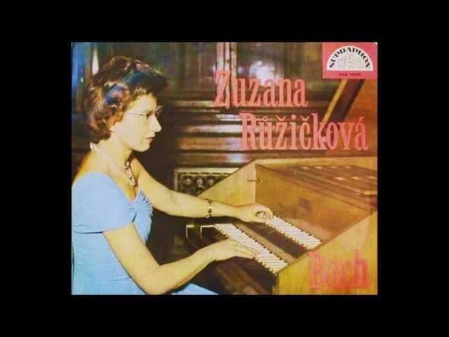 Zuzana Růžičková, J.S.Bach Harpsichord Concerto in E major 2.mov. Siciliano