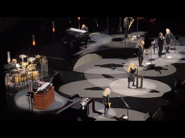 Rock Icon Stevie Nicks’ Heartfelt Tribute to Ukraine - "Soldier's Angel" Live 2024.