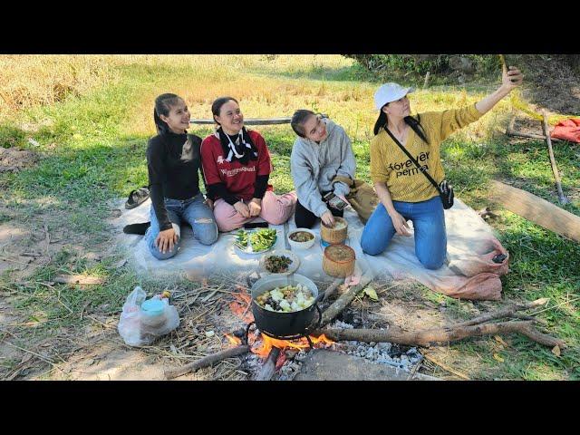 ก้อยไก่ แกงไก่วันเกี่ยวข้าวนาน้าสาวมาแต่ทำงานอยู่ไทย