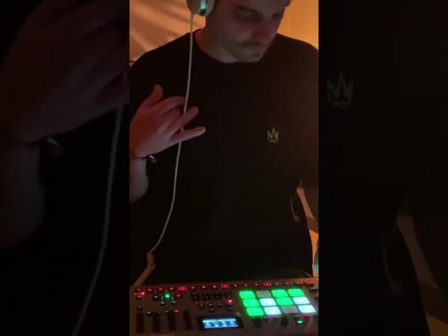 Elektron Analog rytm mk2 Jam #analog #jam #techno #acid #berlin #dawless #electronicmusic #live