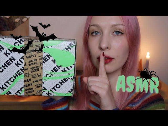 [ASMR] halloweenowa przesyłka od LUSH 🫧 (package sounds, tapping, scratching)