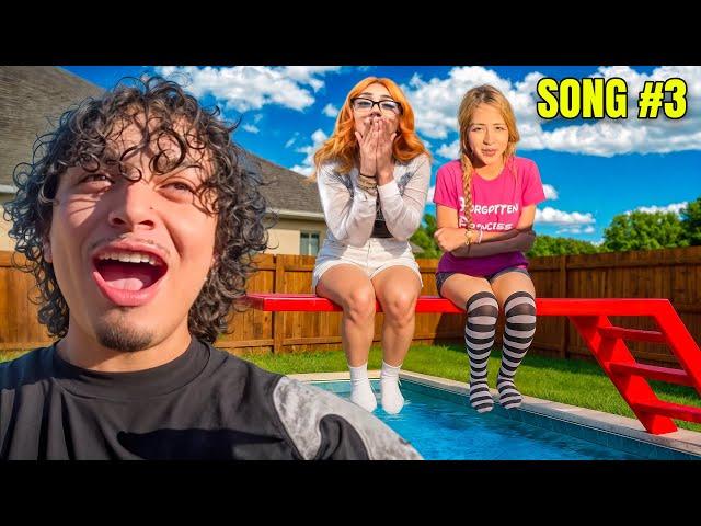 SING OR DIP, WINNER GETS SHOPPING SPREE