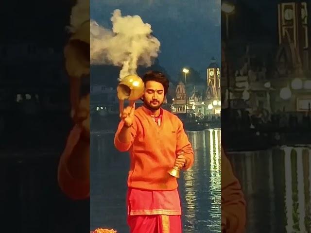#harharmahadev #shiv #ma #gagan #aarti #ऋषिकेश #viralvideo #yogguru #hansrajraghuwanshi #jaishreeram