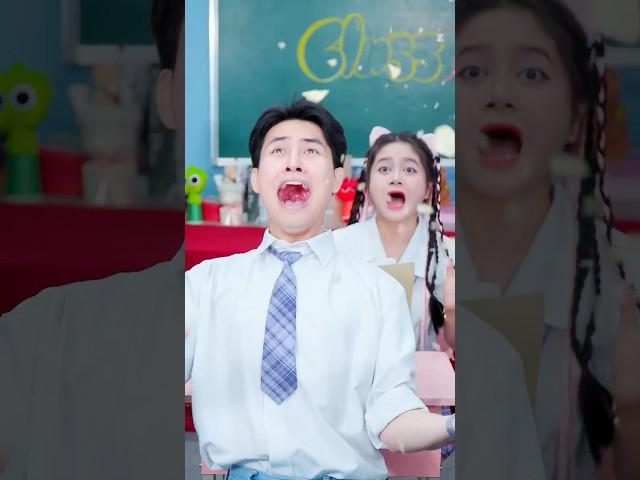 The Price of a Sip of Coke During Class  #lilymeow #lilymiumiu #couplegoals #schoolcrush
