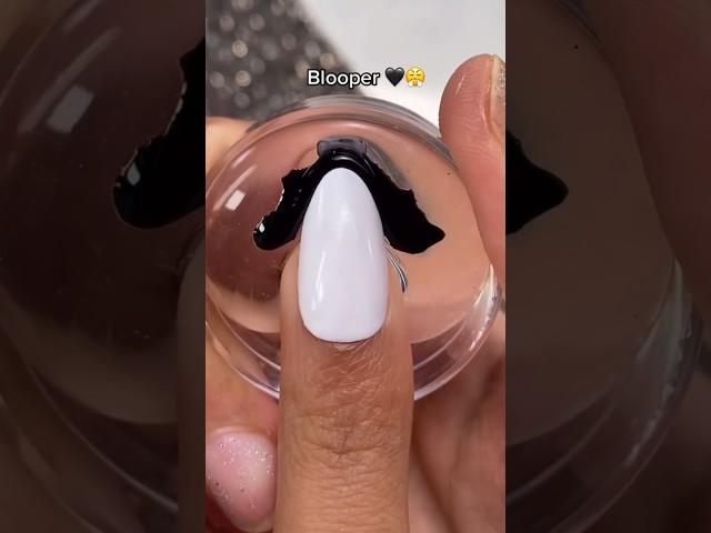 OMG! It's a Nail Blooper!! opppps! ilysmnails .com  #nails #nailart #satisfying #beautyhacks