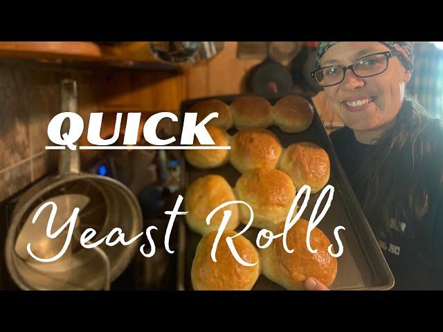 The EASIEST Yeast Rolls You Will Ever Make-Quick Yeast Rolls