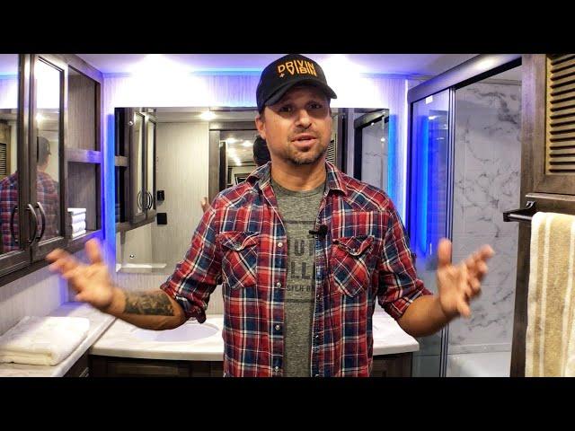 2021 HUGE MASTER BATH 5th WHEEL RV
