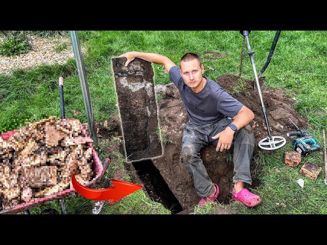 Schatzsuche im Garten des "SS-Reichsführers" (Mysteriösen Hohlraum mit Metalldetektor gefunden)