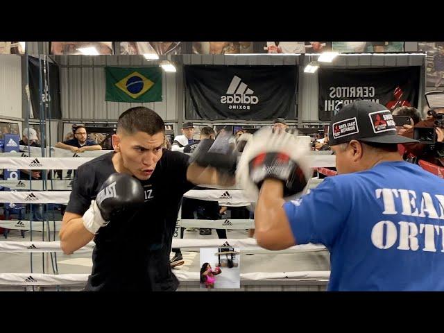 Vergil Ortiz Jr. THUNDEROUS CRACK the PADS with Robert Garcia sore from his devastating power!