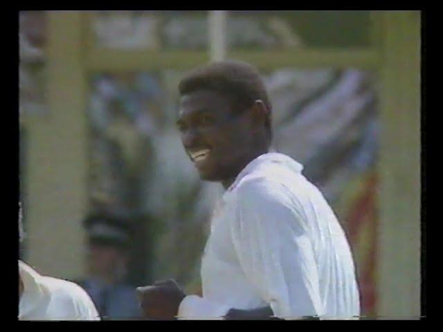 ENGLAND v WEST INDIES 4th TEST MATCH DAY 3 EDGBASTON JULY 27 1991 PATRICK PATTERSON  CHRIS LEWIS