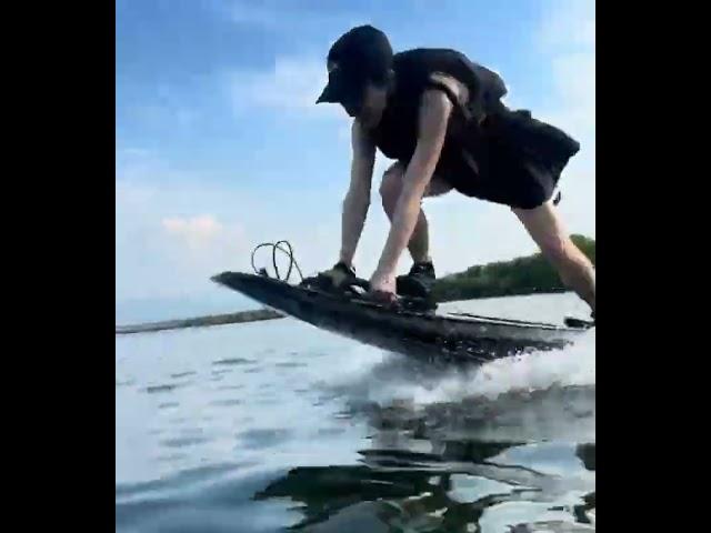 #RUSHWAVE #jetsurfboard #electricsurfboard #electrocraft #jetboard #jetsurf #efoil #watersport