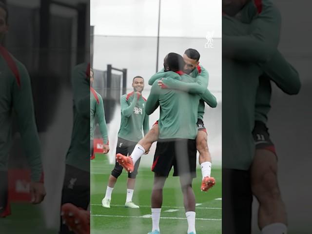 Wholesome Salah & Konate moment 