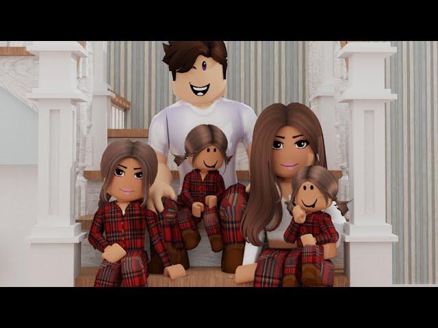 OUR FAMILY CHRISTMAS EVE ROUTINE | Bloxburg Family Roleplay