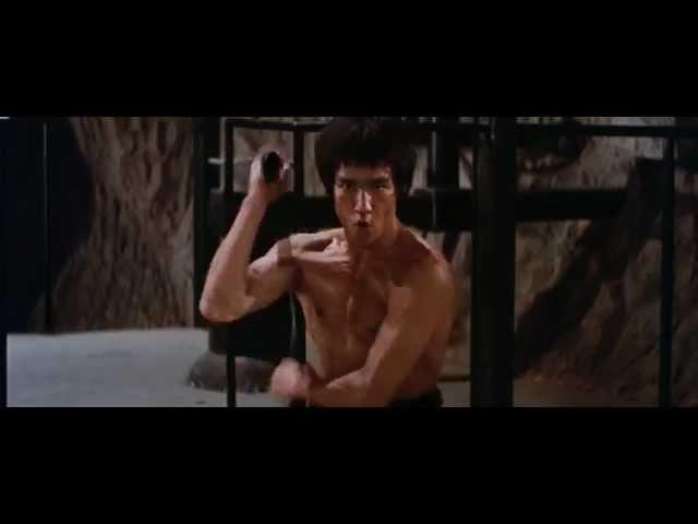 Bruce Lee - nunchaku