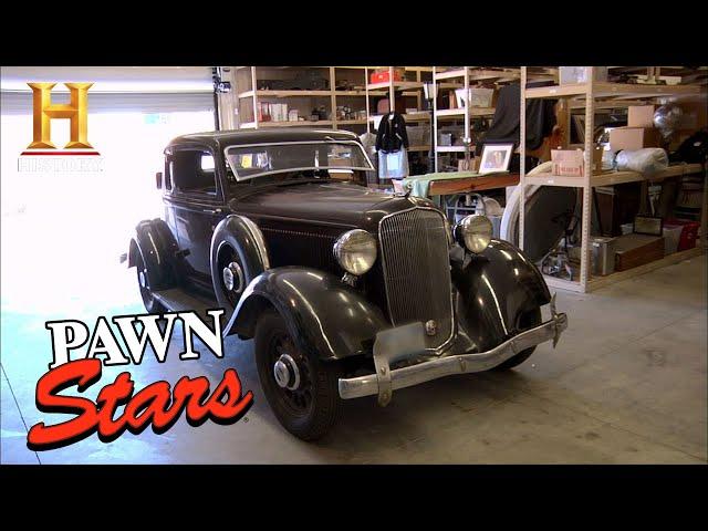 Pawn Stars: THE OLD MAN CUTS A DEAL FOR A RARE '33 PLYMOUTH (Season 8) | History