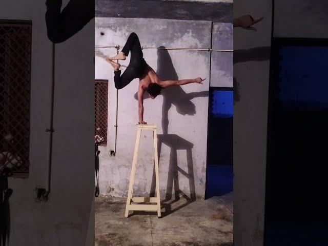 balancing posture /onehand balancing //raghav gupta #yoga #onehandbalancing