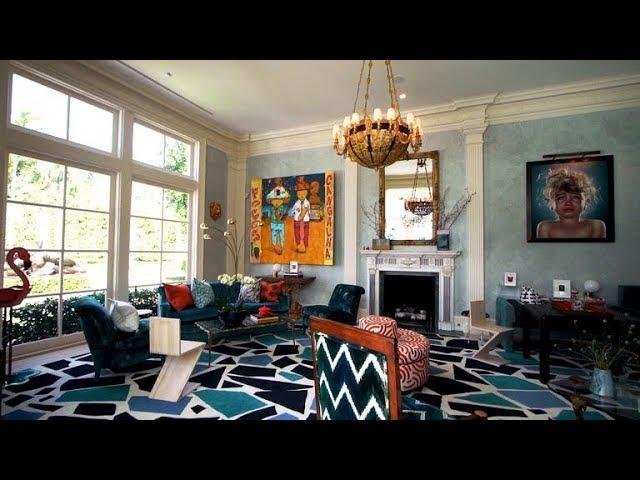 How to Display Art in Colorful Rooms