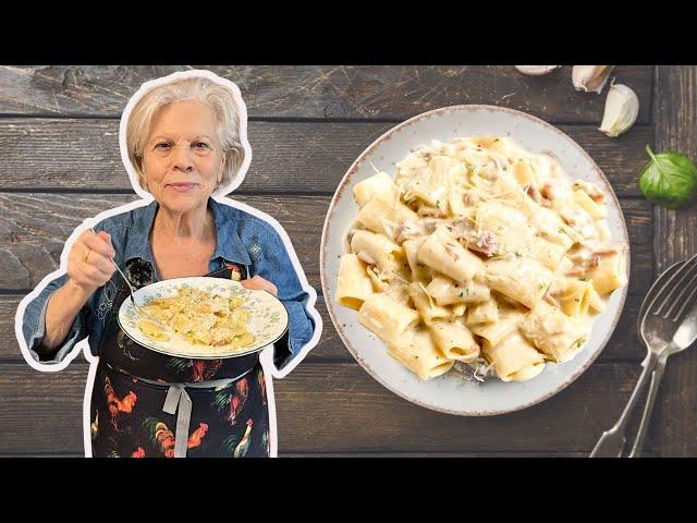 Perfect Pasta Carbonara: Creamy, Cheesy, and Packed with Pancetta!