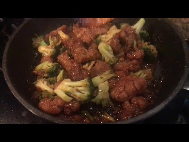 Trader Joe's FOOD REVIEW: Beef Broccoli