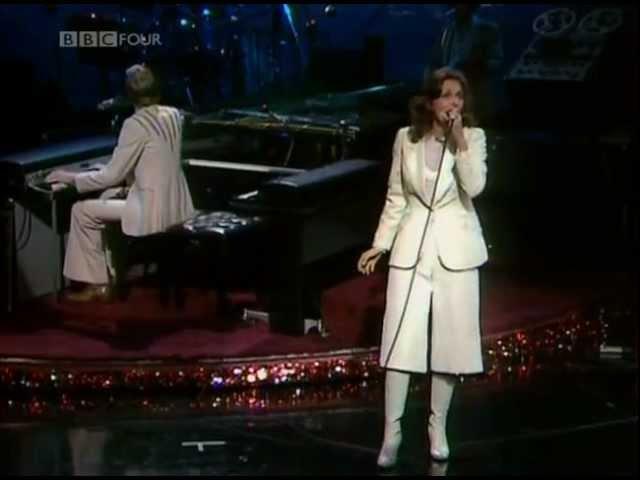 Carpenters - I Need To Be In Love (live at BBC 1976)