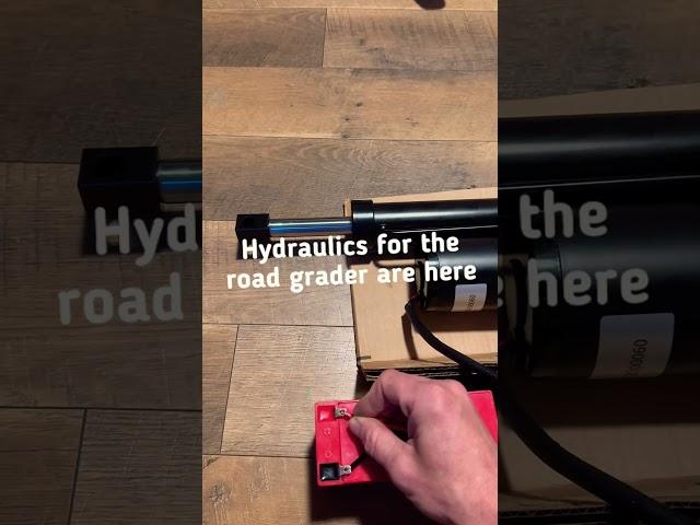 Electro-hydraulic rams for the Grader#homestead #farming #heavyequiptment #engineering #diy
