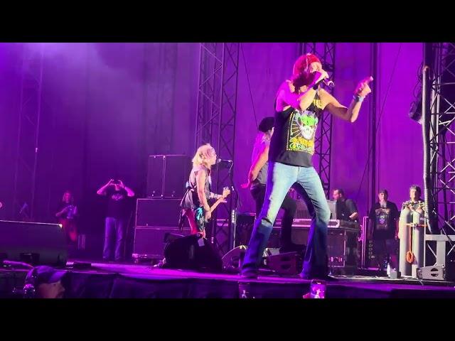 Bret Michaels “Sweet Home Alabama” live at Bangor, Maine 1st Sep 2024