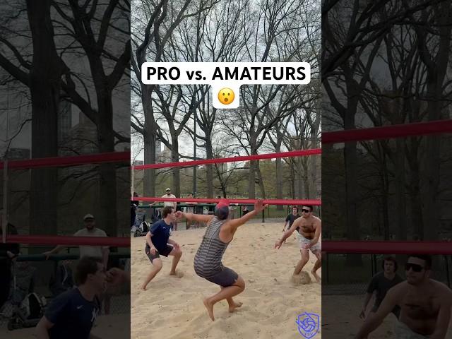 PRO volleyball Player vs. Amateurs #volleyball #beachvolleyball #volleyballworld #volleyballgame