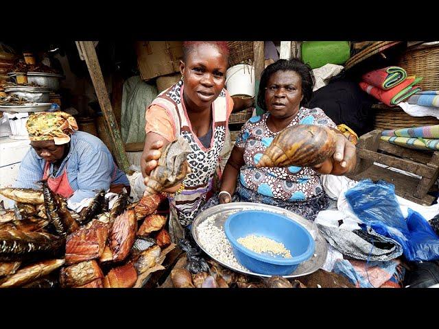 The BIGGEST MARKET in ACCRA!! Ghana Street Food + Makola Market Tour | Accra, Ghana