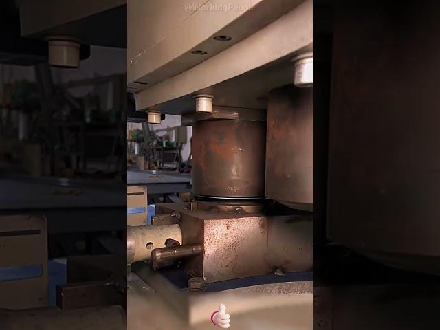 The three - pass spinning forming process