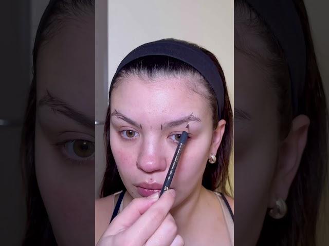 how I shape tweeze and shave my eyebrows AT HOMEEE 🫶 #eyebrows #eyebrowtutorial #beautyroutine