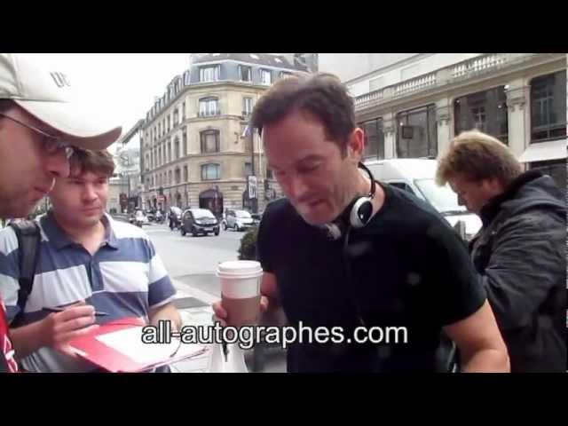 Jason Isaacs signe pour All-autographes.com // Jason Isaacs signing autographs in Paris