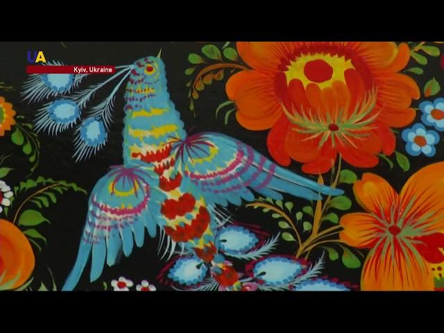 A Look Into Ukraine's World Famous Petrykivka Paintings