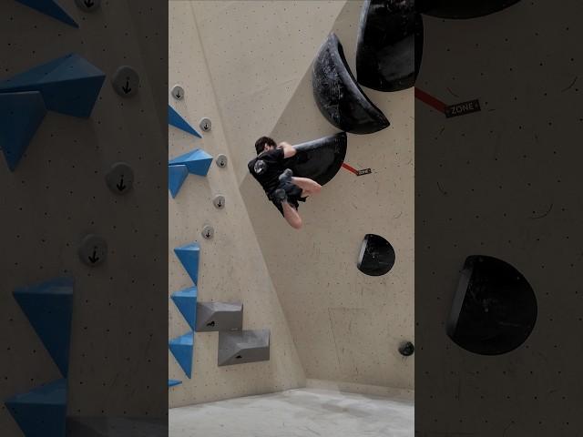 V4 180° turn - peakers guro 피커스 구로 #bouldering #climbing #볼더링 #클라이밍