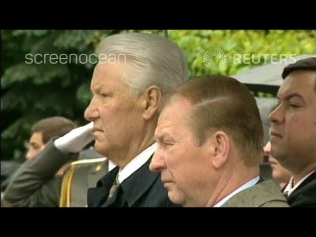 Russia visit Ukraine 31 May 1997 Russian Anthem [HD Footage]