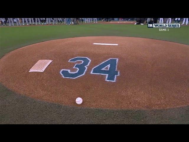 EMOTIVO TRIBUTO A FERNANDO VALENZUELA EN LA SERIE MUNDIAL | Juego 1