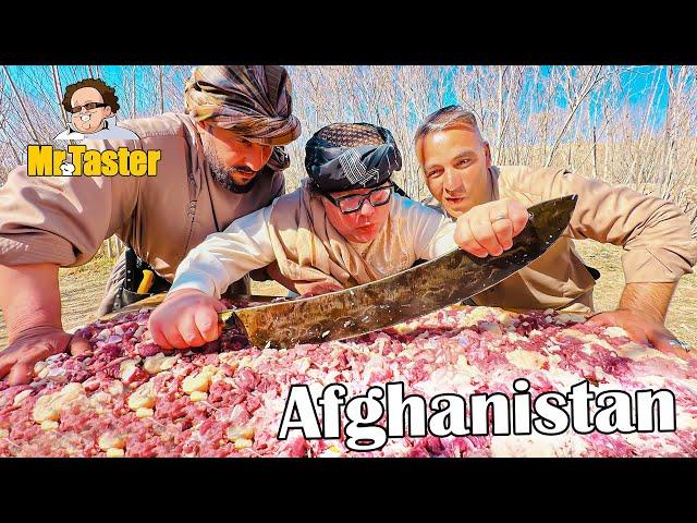 Preparing the World’s Longest  Shami Kebab in Afghanistan