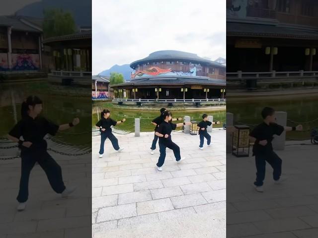 尽显武术风采，少年们积极传承古拳法，发扬武术文化!#HuangyanMartialArts #Kungfu #MartialArts #China #Fujian